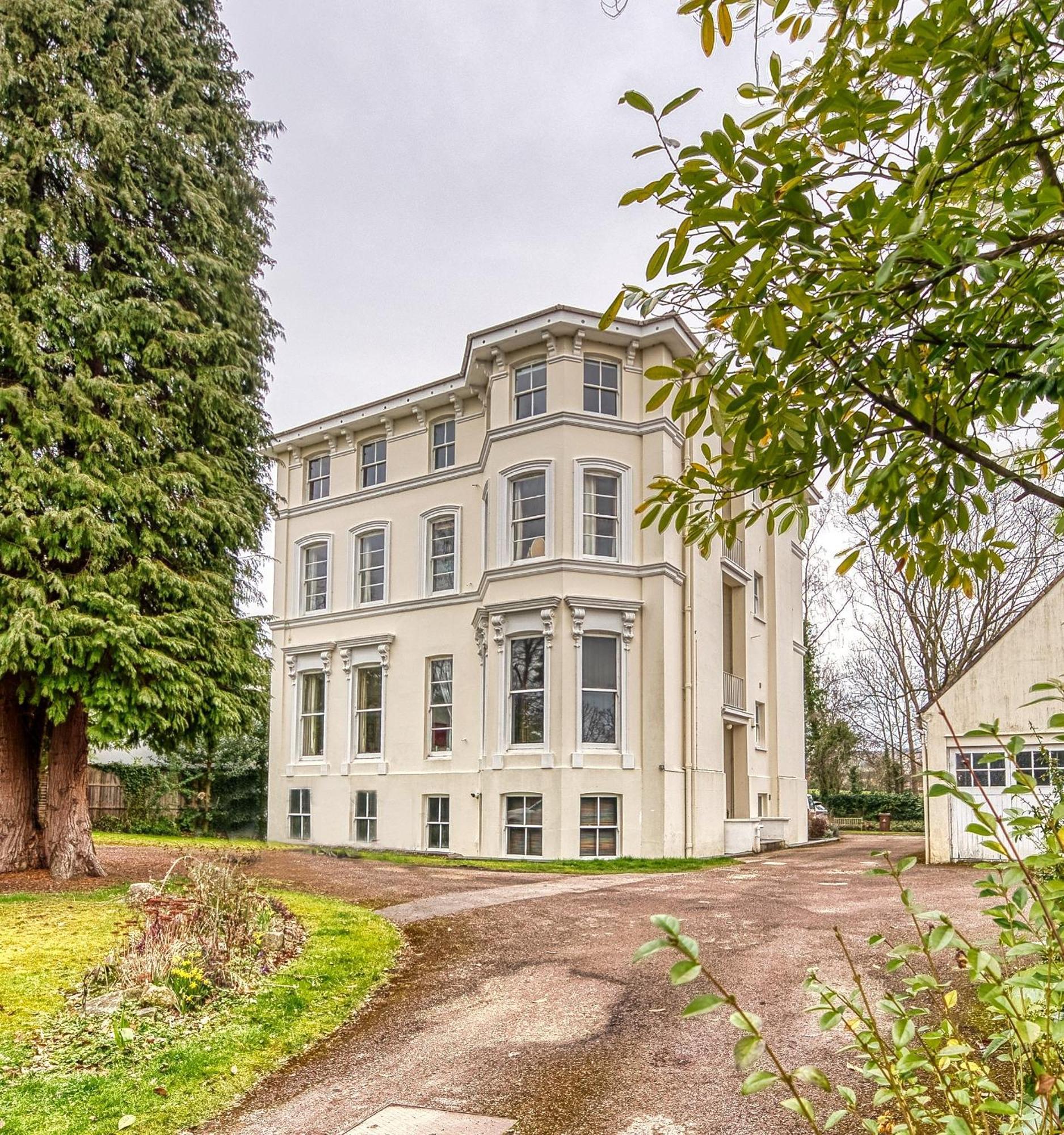 2 Bedroom Stylish Spacious Apt, Sleeps 6, Central Cheltenham, With Free Parking - By Blue Puffin Stays Exteriér fotografie