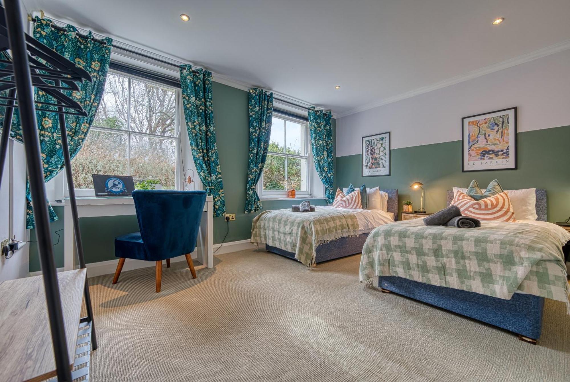 2 Bedroom Stylish Spacious Apt, Sleeps 6, Central Cheltenham, With Free Parking - By Blue Puffin Stays Exteriér fotografie