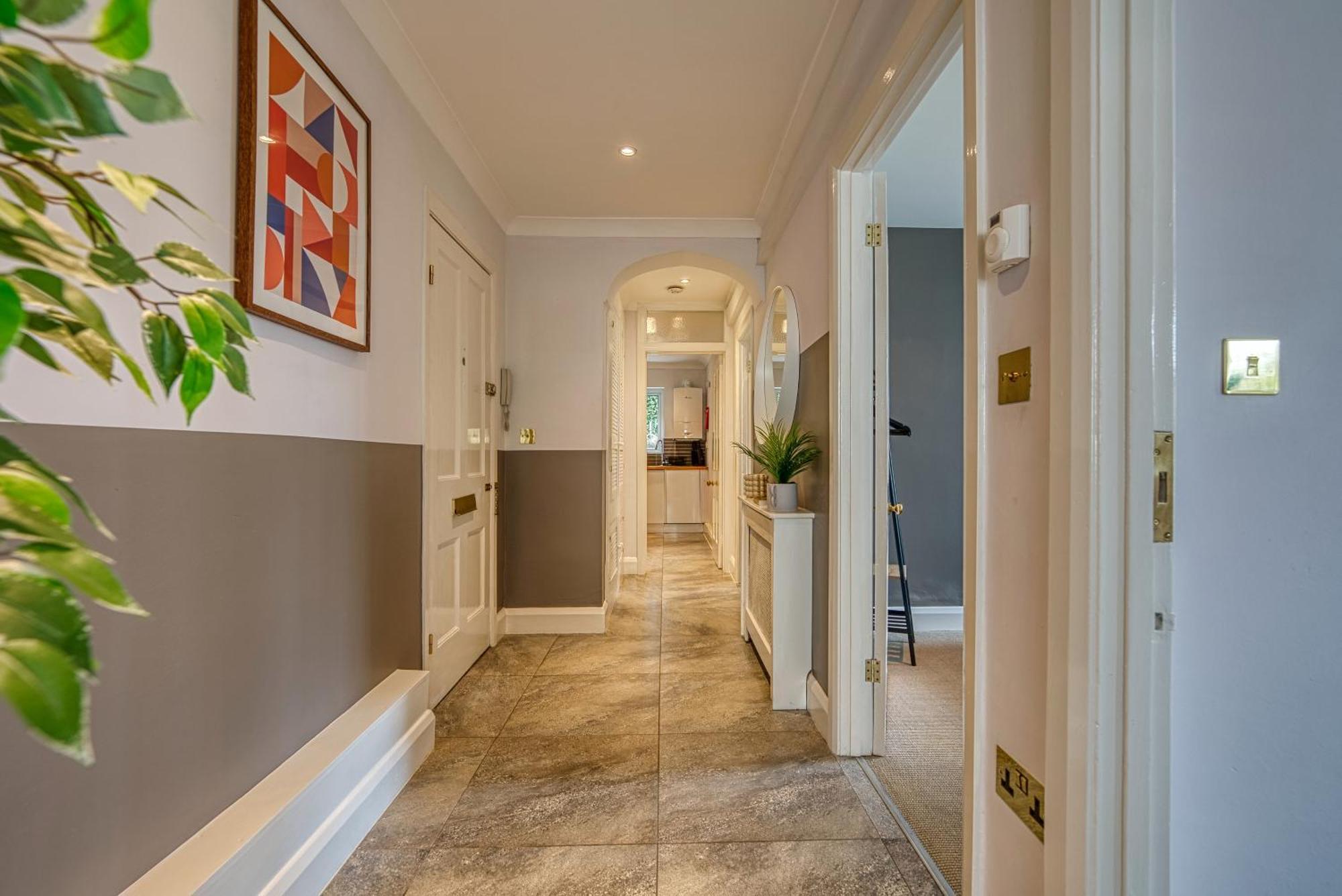 2 Bedroom Stylish Spacious Apt, Sleeps 6, Central Cheltenham, With Free Parking - By Blue Puffin Stays Exteriér fotografie