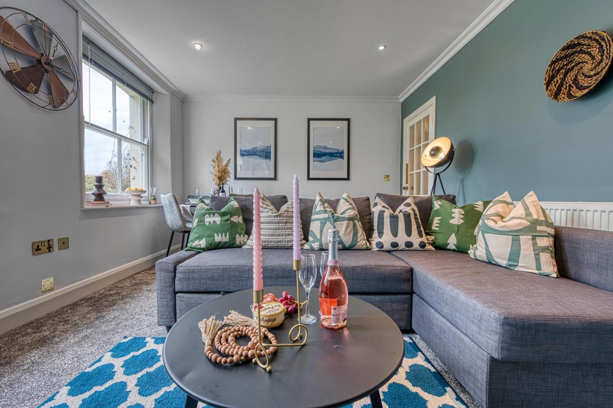 2 Bedroom Stylish Spacious Apt, Sleeps 6, Central Cheltenham, With Free Parking - By Blue Puffin Stays Exteriér fotografie